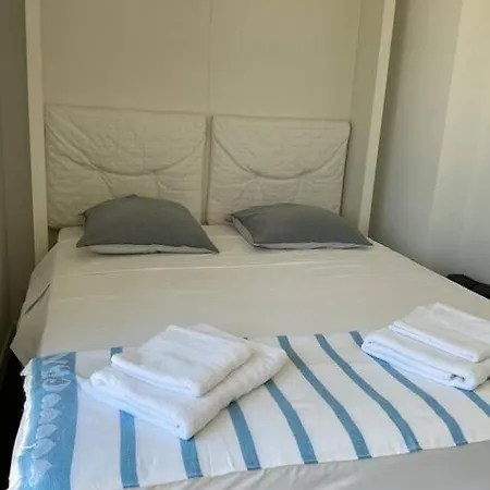 Toit Terrasse Dans Avec Piscine Appartement *
